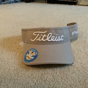Titleist Men’s Golf Visor NWT